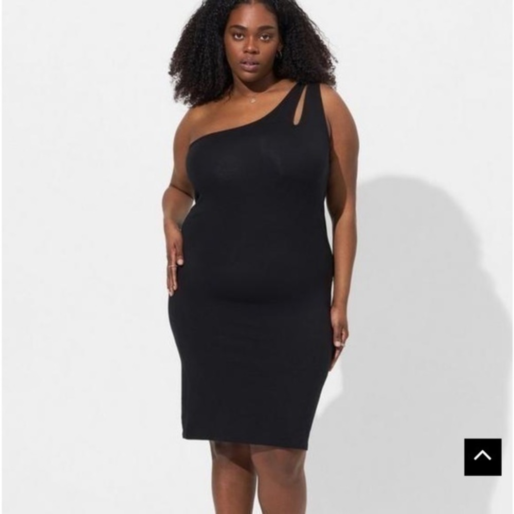 NWT Torrid 🖤 One Shoulder Cut Out Bodycon Figure Hugging Black Dress, 2X & 3X
